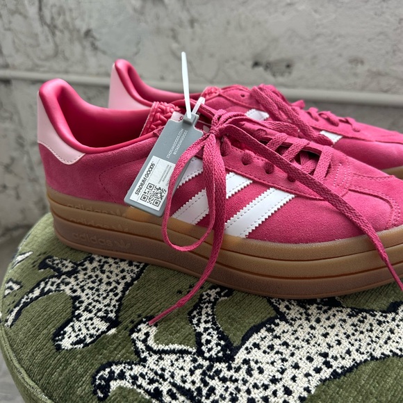 Adidas Gazelle Women's Pink Suede Sneakers with White Stripes - Picture 2 of 8